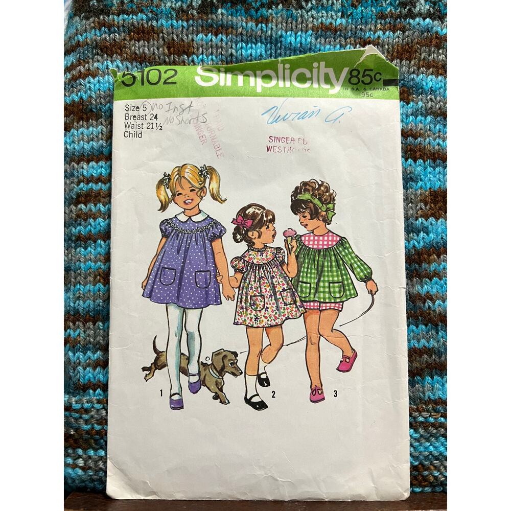Simplicity 5102 Sewing pattern Girls babydoll dress Aline size 5